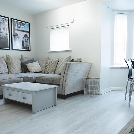 Sunderland City Centre Cosy 2 Bed Apartment מראה חיצוני תמונה
